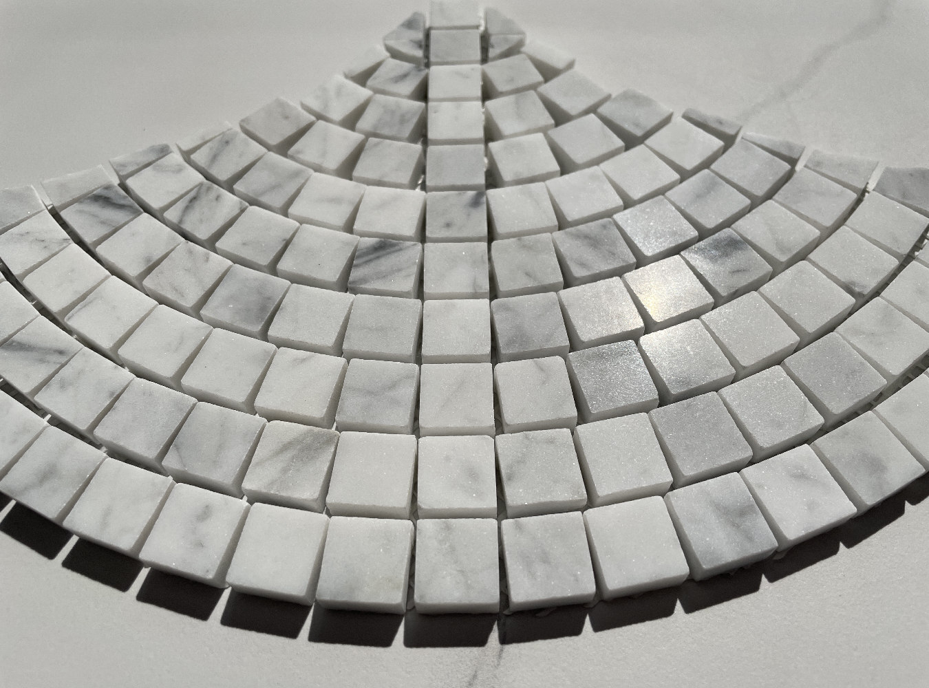 C999XP Carrara Marble European Fan Mini Tile Fish Scale Scallop Mosaic Polish