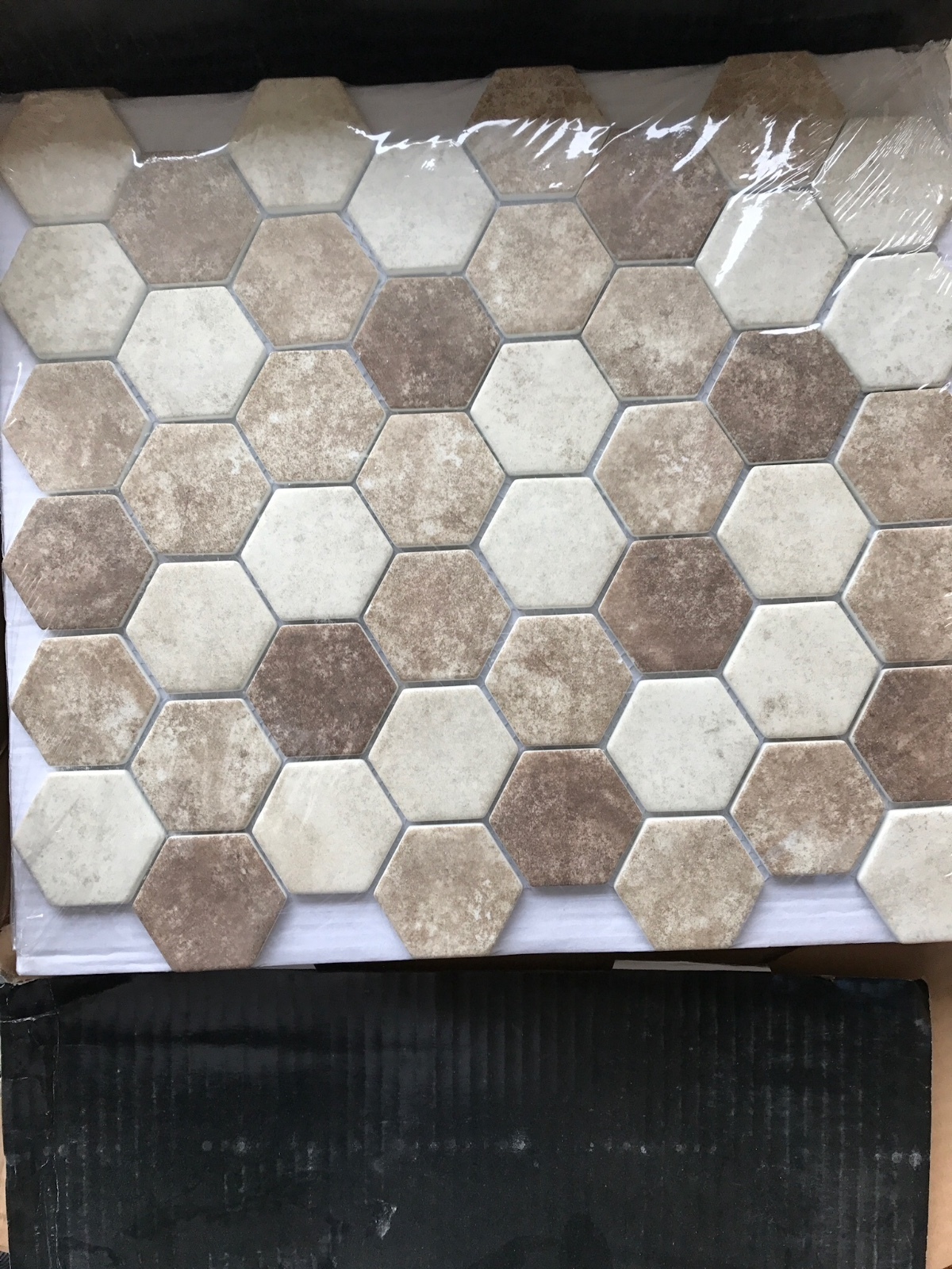 Travertine Hexagon 12 In. X 10 mm Travertine Mesh-Mounted Mosaic