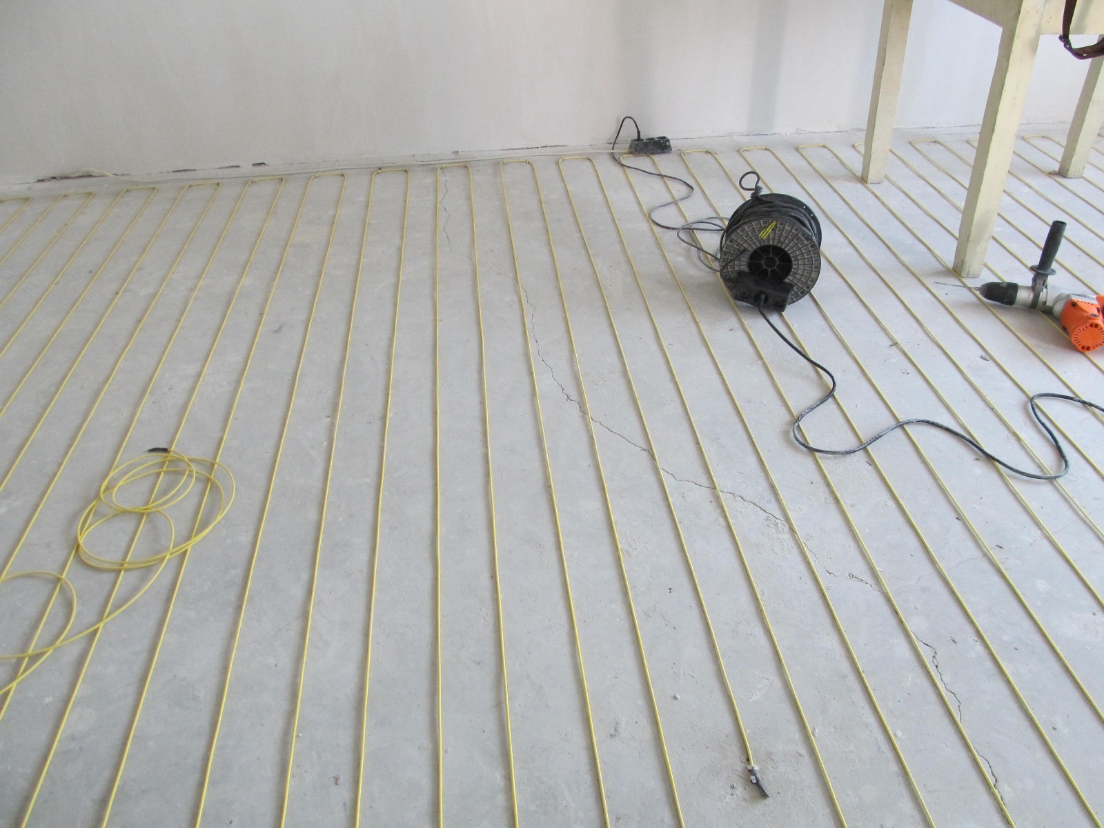 0EMF Shield ,Warm Floor Heating cable 560W for 35-45sq.ft (3-4 sq m) 120V/240V