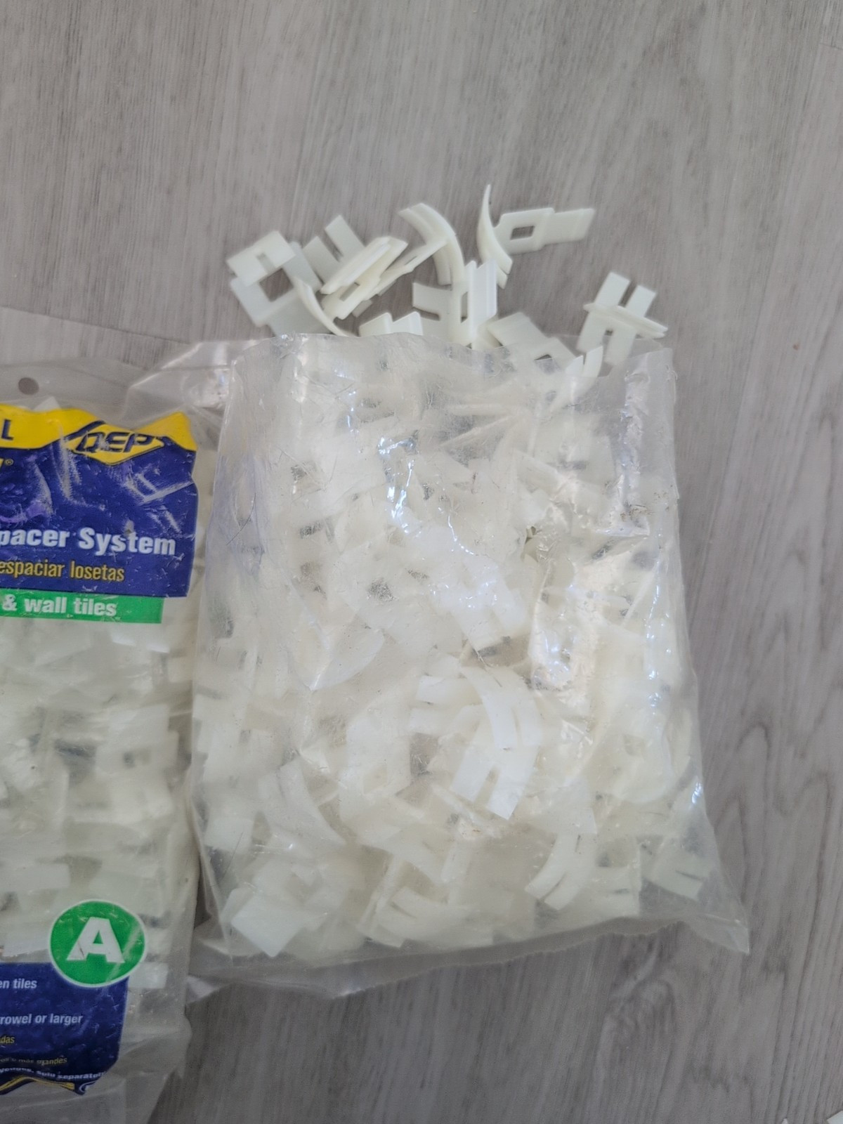 New QEP LASH Curved Floor Tile Leveling System, Clips Part A + Wedges part B 96