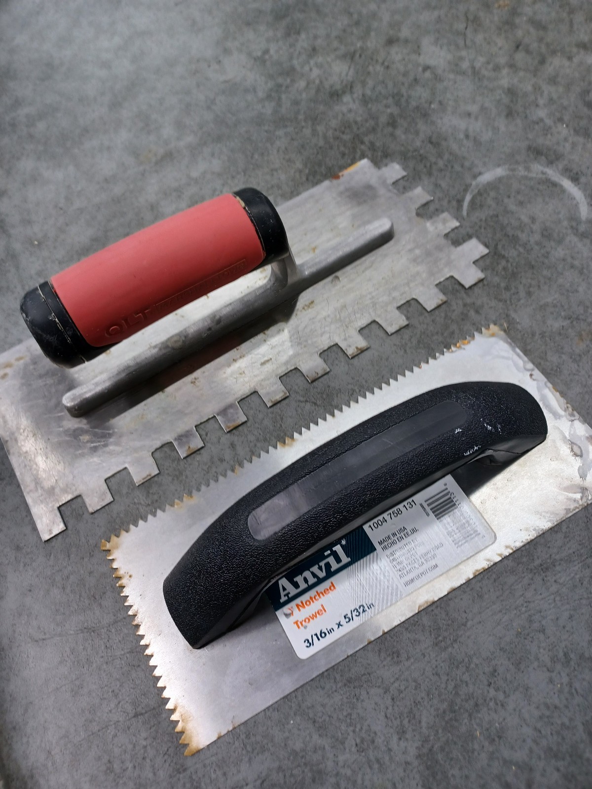 !!!! (2) TWO MASONARY THINSET MORTAR CEMENT TILE TROWELS WALL/FLOOR TOOLS !!!