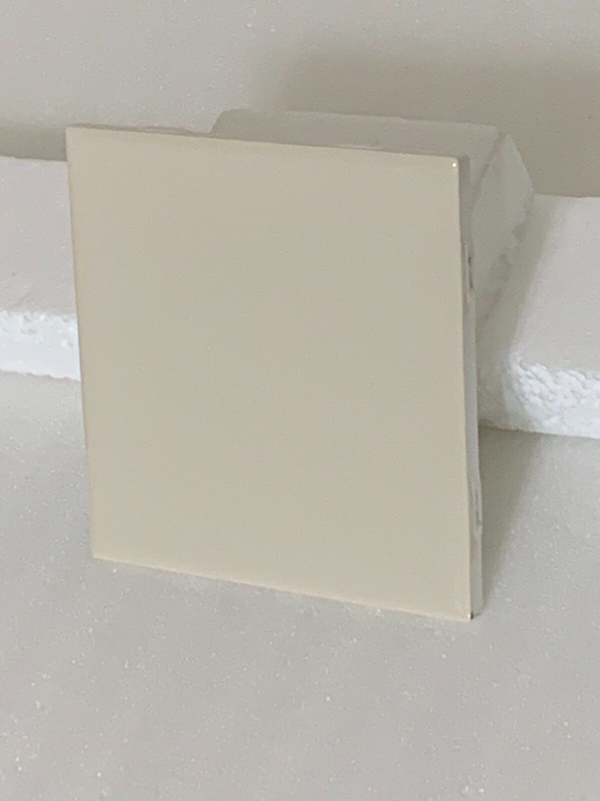 Vintage New Daltile Ceramic 4 1/4″ x 4 1/4″ Almond #K165 Gloss *10 pcs*