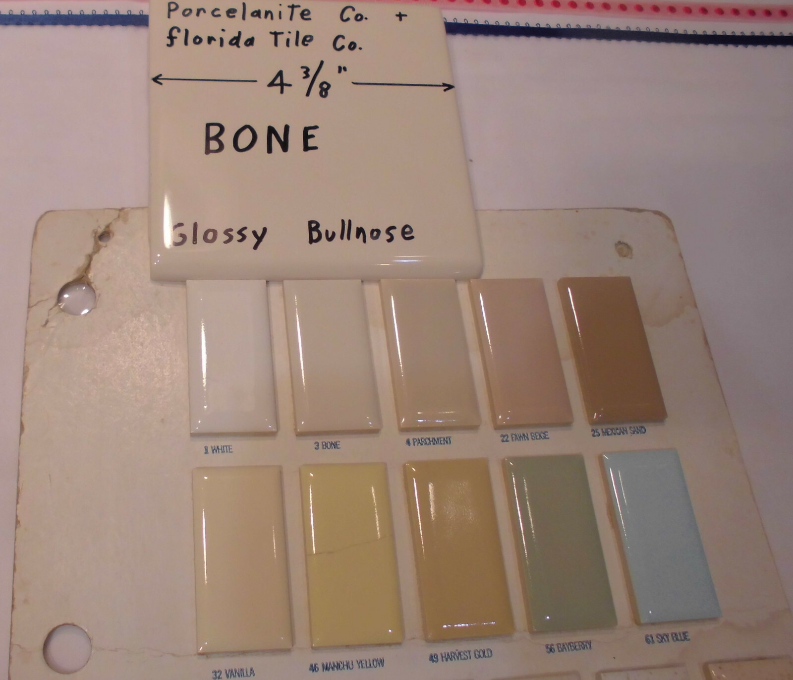 1 pc. Bullnose Ceramic Tile *Bone* 4-3/8″ Florida Co. New Stock Glossy Mint