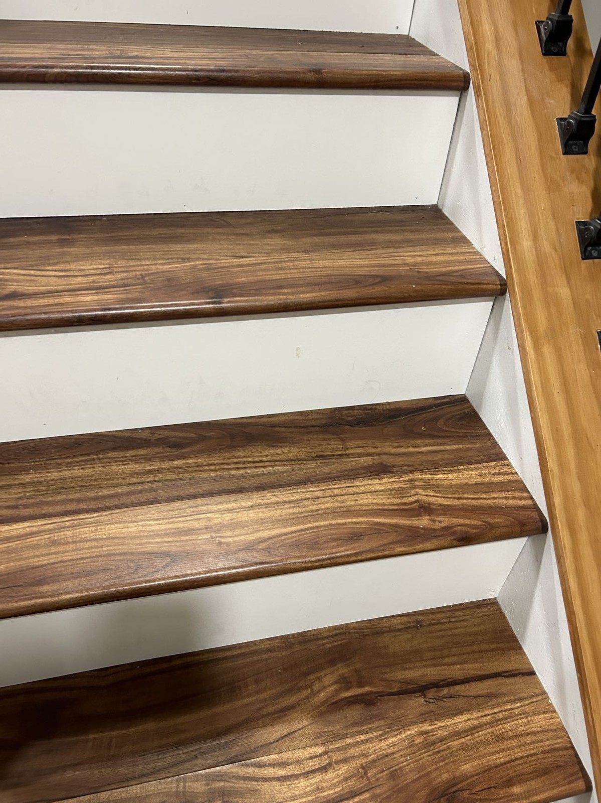 PRODURA Acacia Waterproof 22mil Click Luxury Vinyl Plank 48″x7-3/8″x6mm