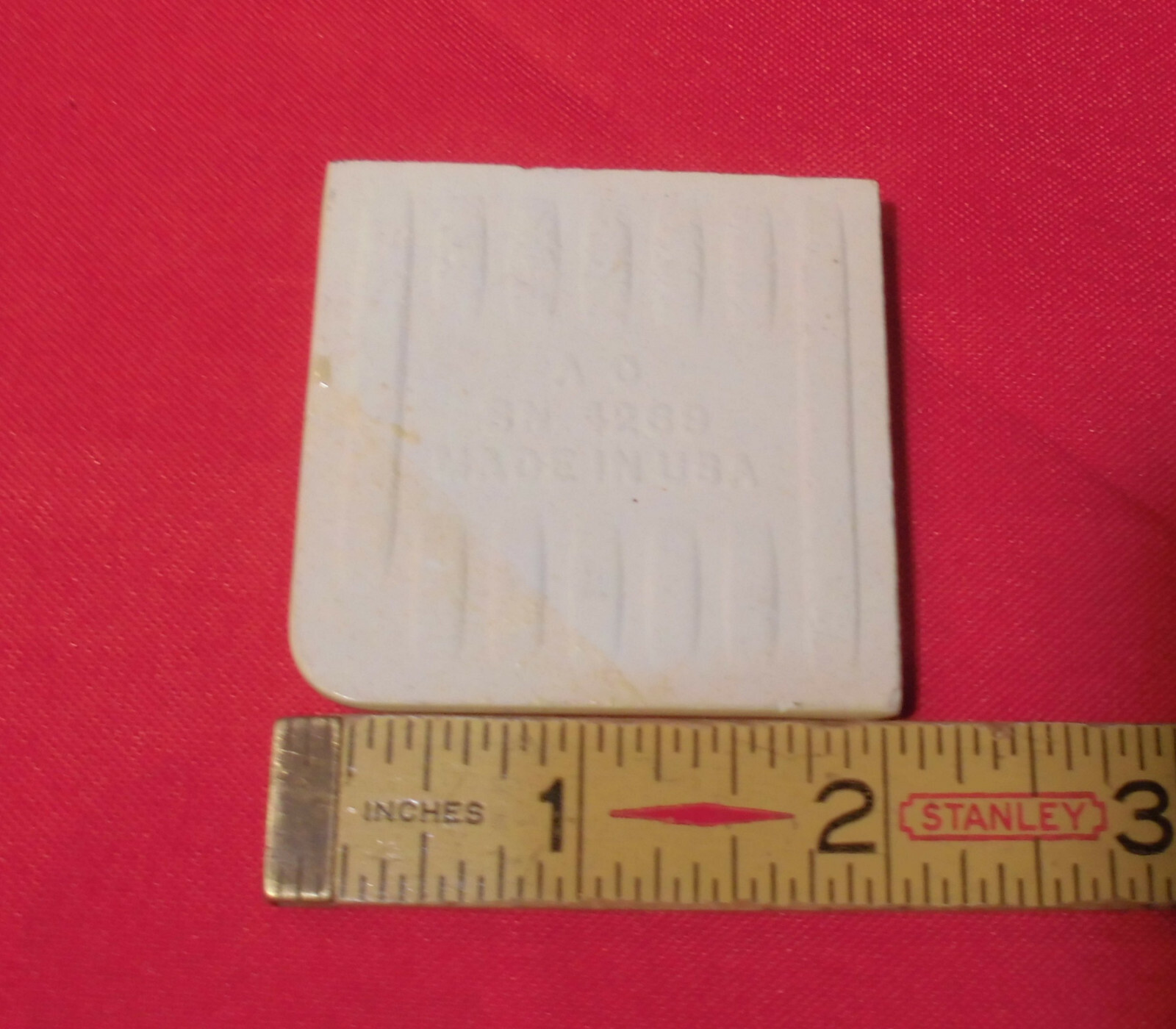 1 pc. Autumn Gold – Yellow 2″ X 2″ X 5/16″ Ceramic Surface Bullnose Corner Tile
