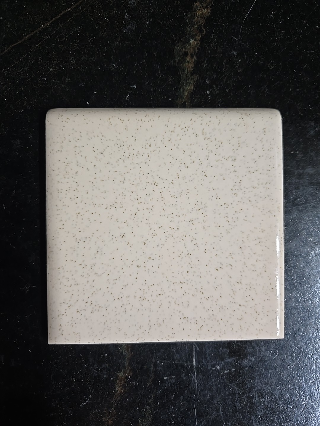 Vintage 4 3/8″ Bullnose Self Spacing Buckwheat W/gold Specks Tile NOS Robertson