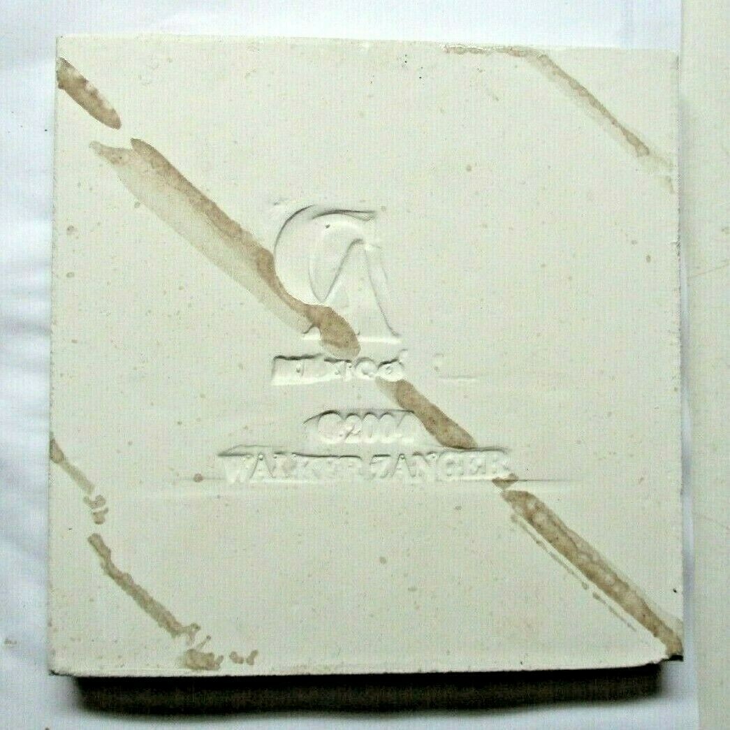 1 Floor Tile Walker Zanger 4-1/4″ Sq Crazed Speckled Beige Glazed Porcelain 2004