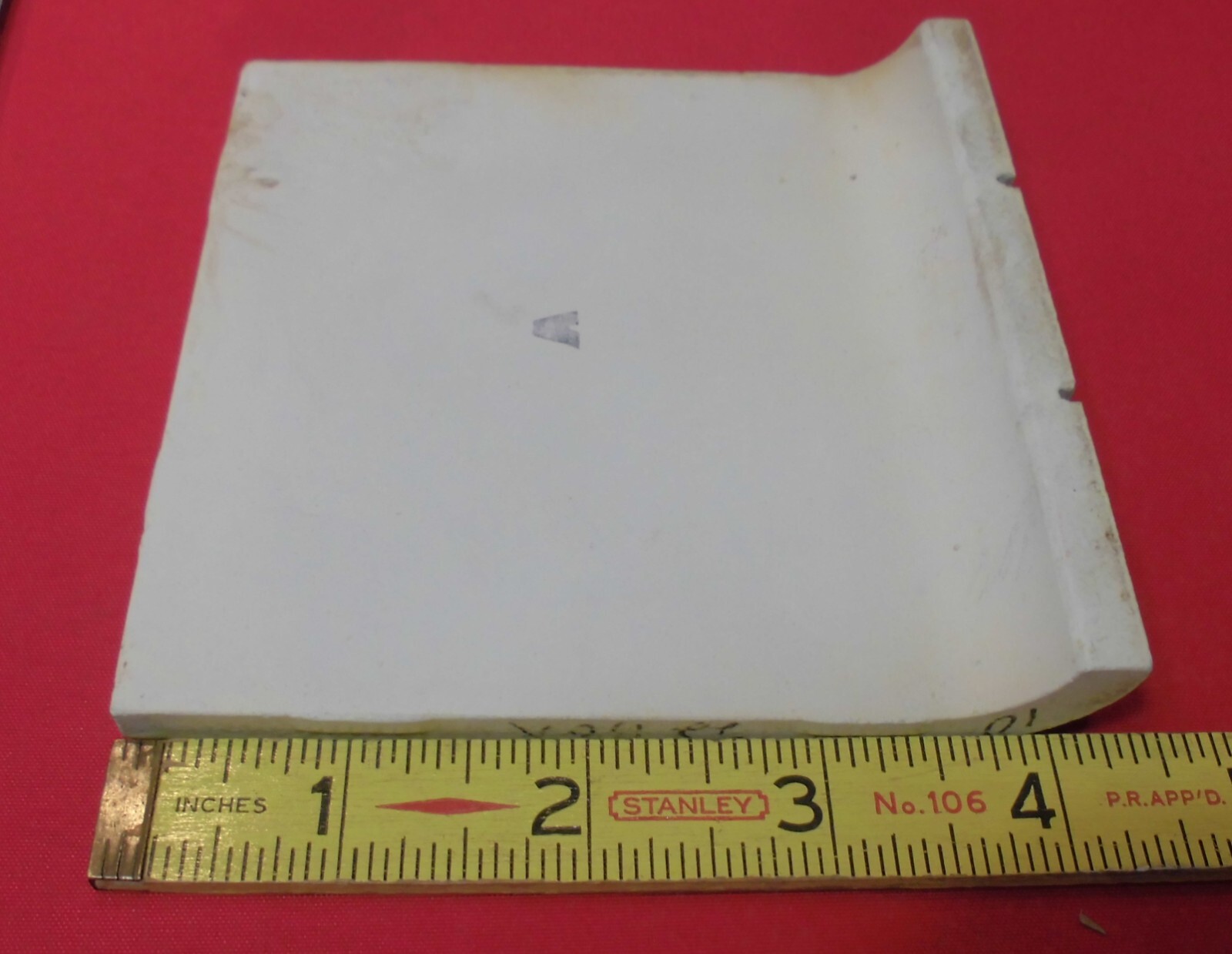 1 pc. Ceramic Radius Bullnose Tile: Avocado Crystalline: American Olean 4-1/4″