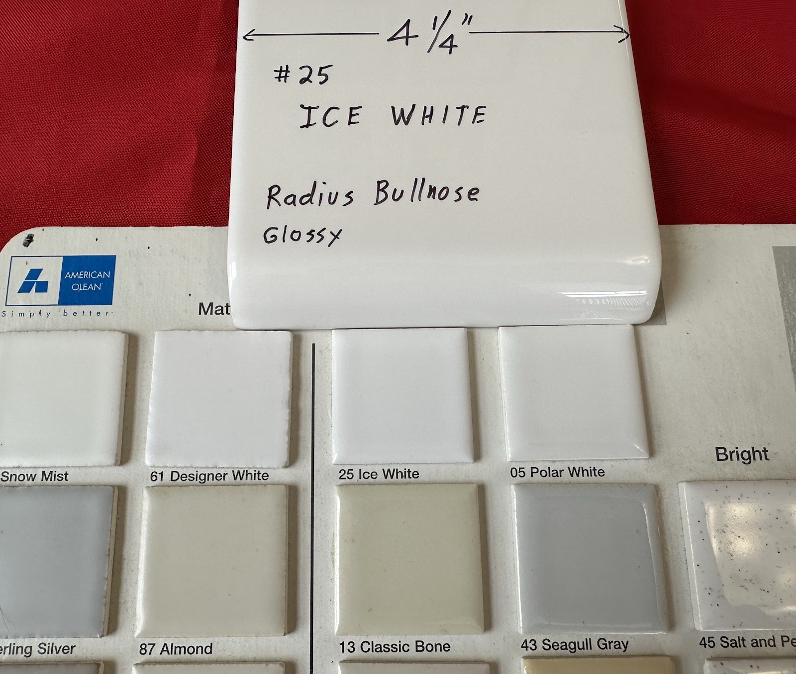 1 pc. Ice White: Gloss Radius Bullnose Ceramic Tile 4-1/4″ American Olean, New
