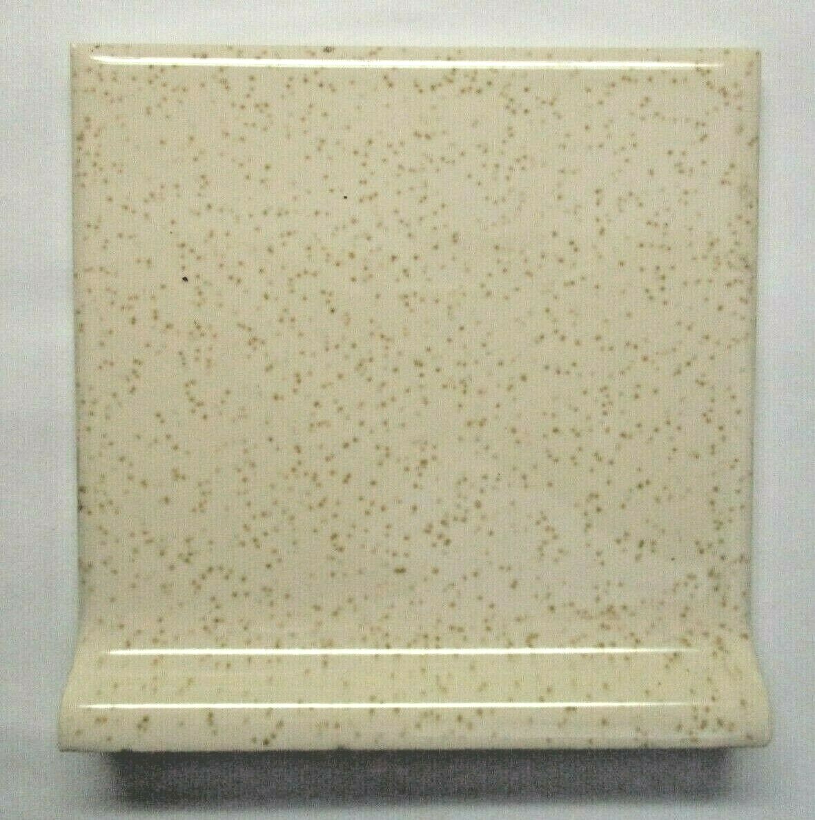 1 Tile Wheeling US 4-3/8″ Gloss Oatmeal Brown Specks on Beige Cove Base Wall MCM