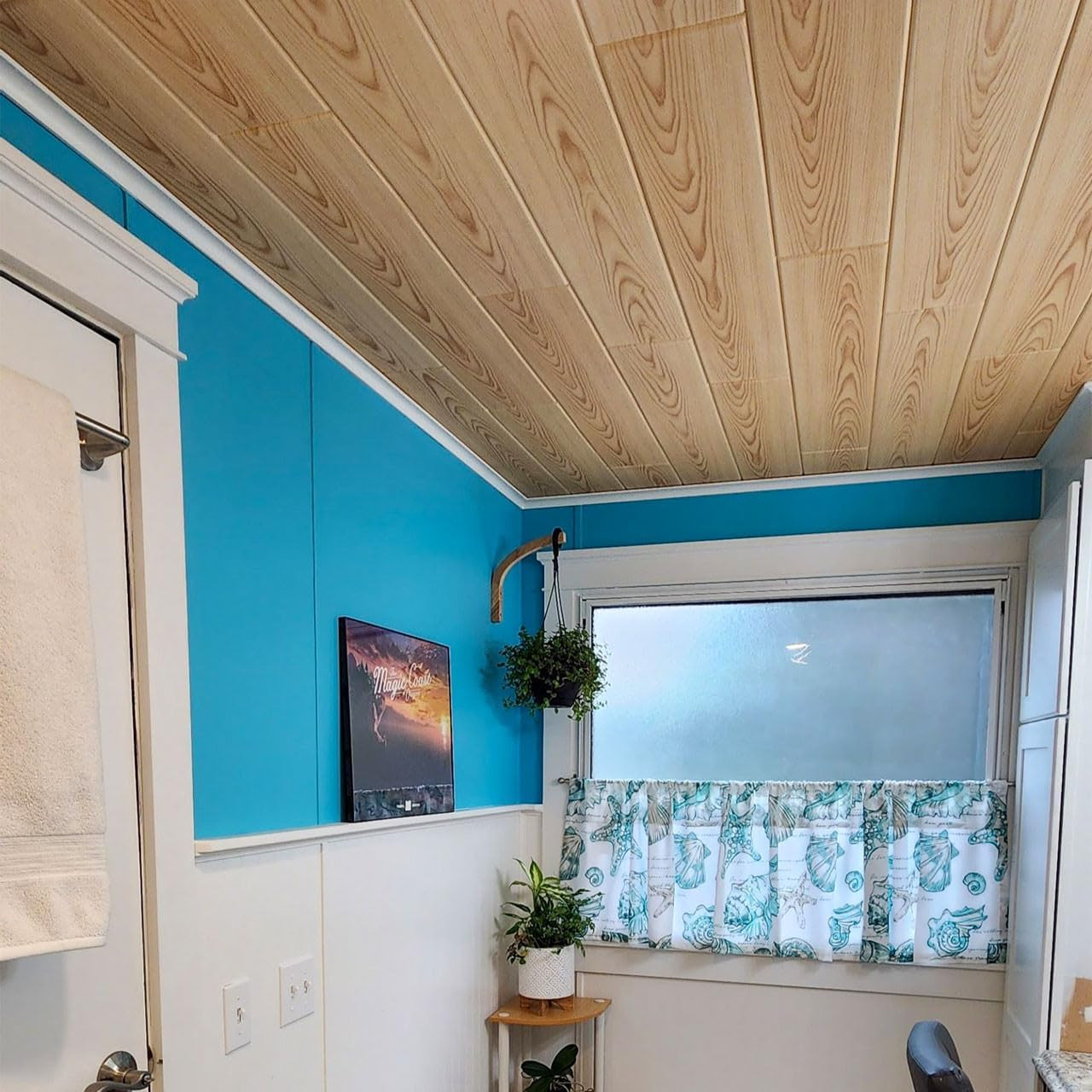 Natural Maple Foam Wood Ceiling Planks – 39″x6″, 96 Pack, 156 Sq.Ft.