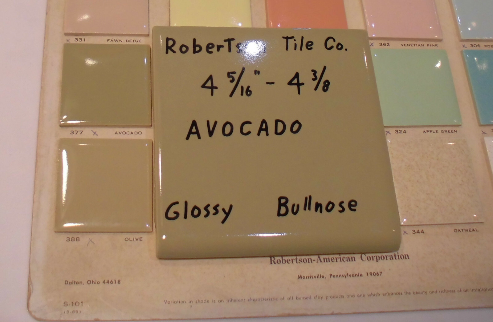 1 pc. *Avocado – Green* Vintage Glossy Ceramic Bullnose Tile 4-5/16” Robertson