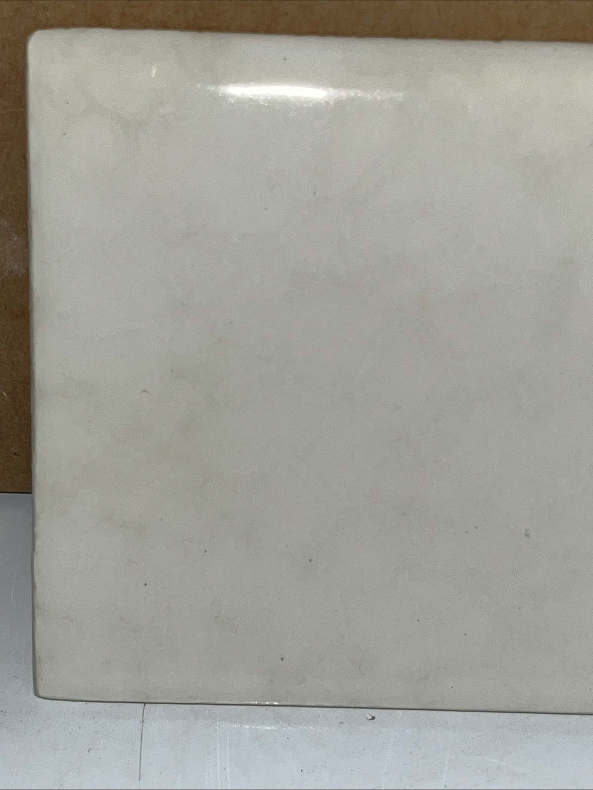 1 pc. #314 Linen SN4449 Surface Corner 4-1/4″ Ceramic Tile Monarch Tile Co.