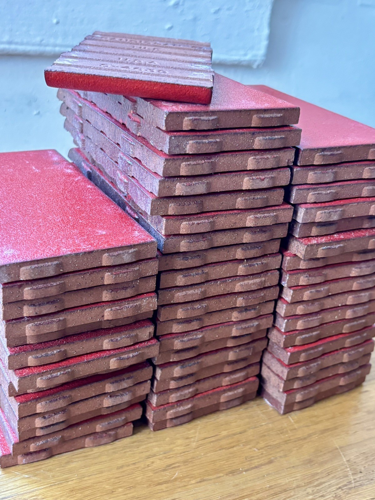 NOS Gladding McBean Franciscan Subway Tile Red Glaze 3×6″ Bullnose Trim/Corners