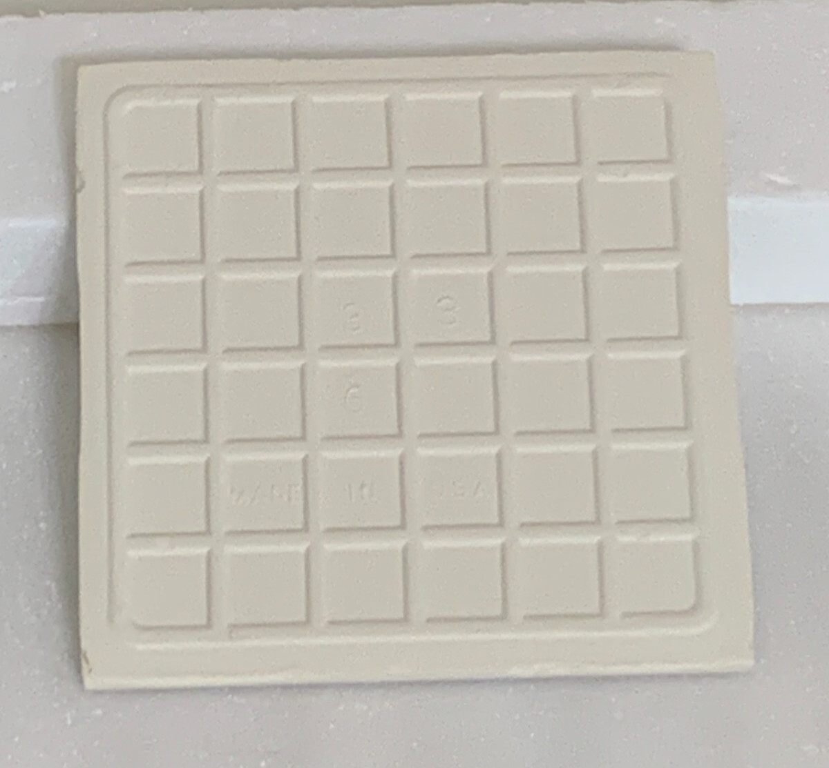 New (nos) Florida Ceramic Tile Pearl 4 3/8″ x 4 3/8″ Matte