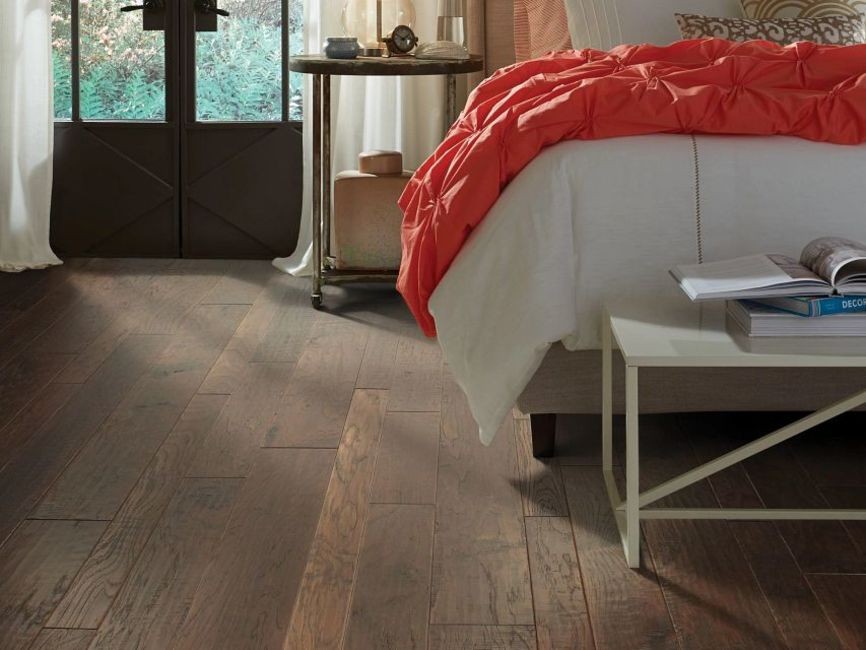 Shaw SW742 Pebble Hill Mixed Width Varying Widths Handscraped – Off White