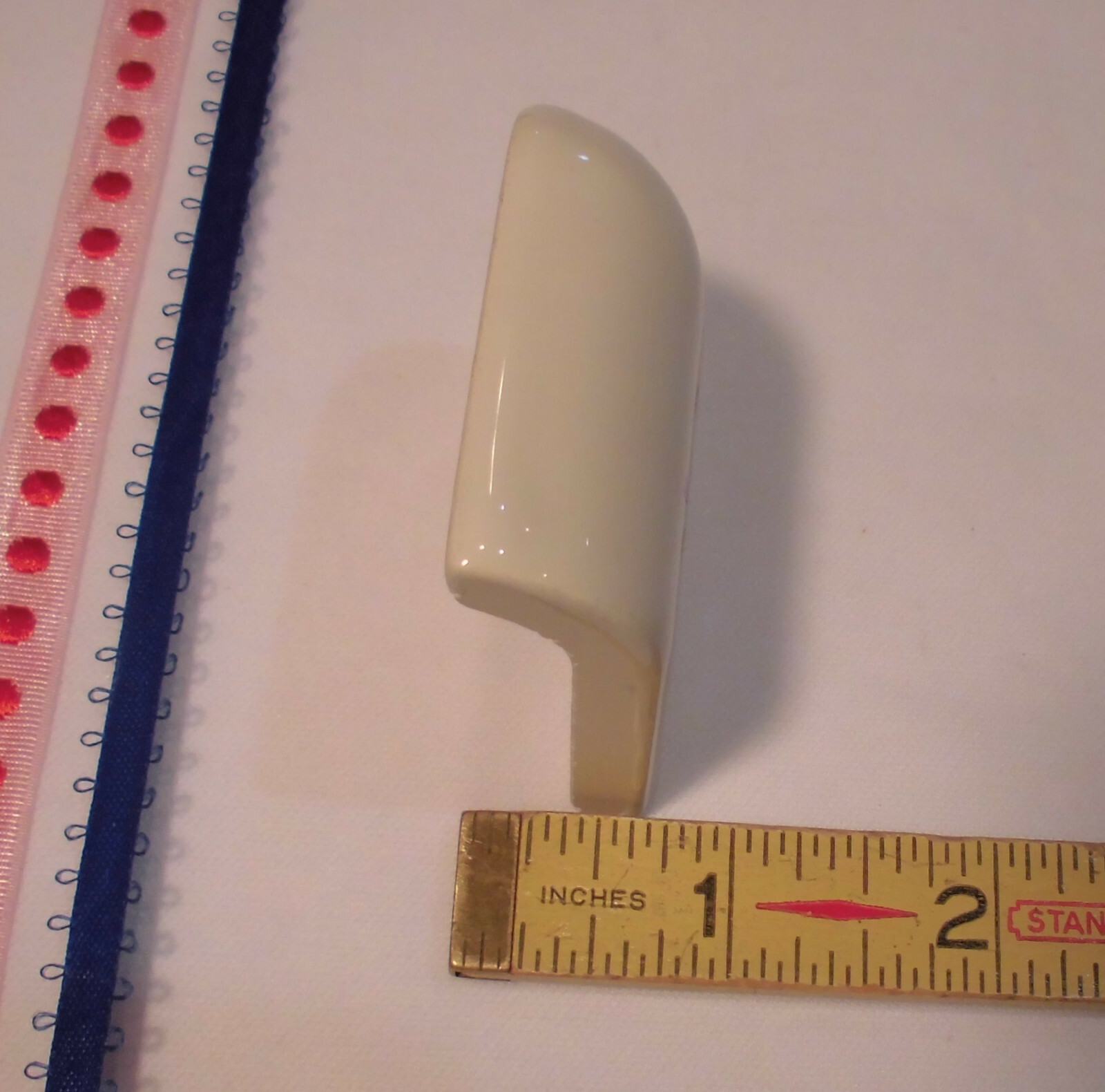 1 pc. *Gloss Almond* Ceramic Bullnose Outside Corner Tile 2″ X 2″ Daltile & A.O.