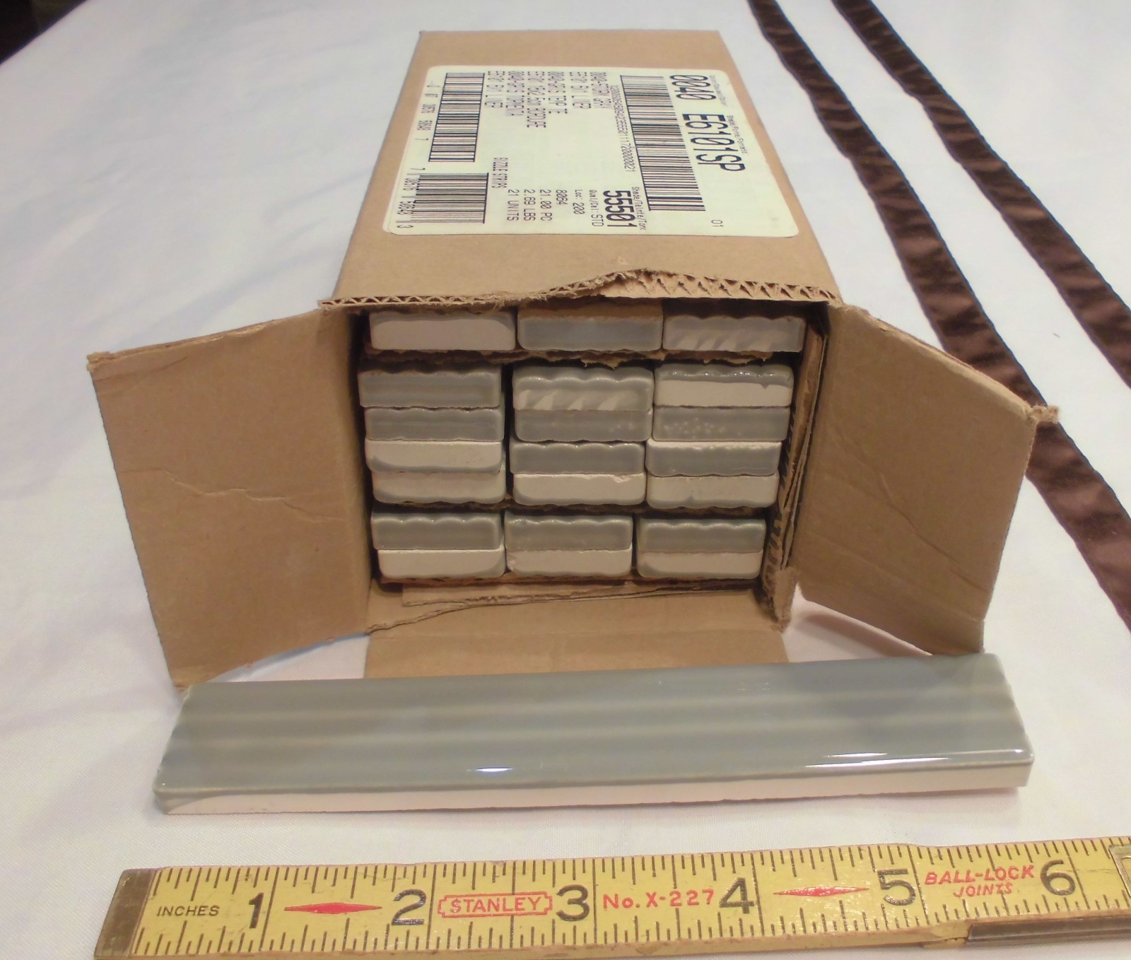 21 Ceramic Sizzle-Liner Tiles: Medium-Gray, 1″ X 6″ American Olean-Fluted, NEW