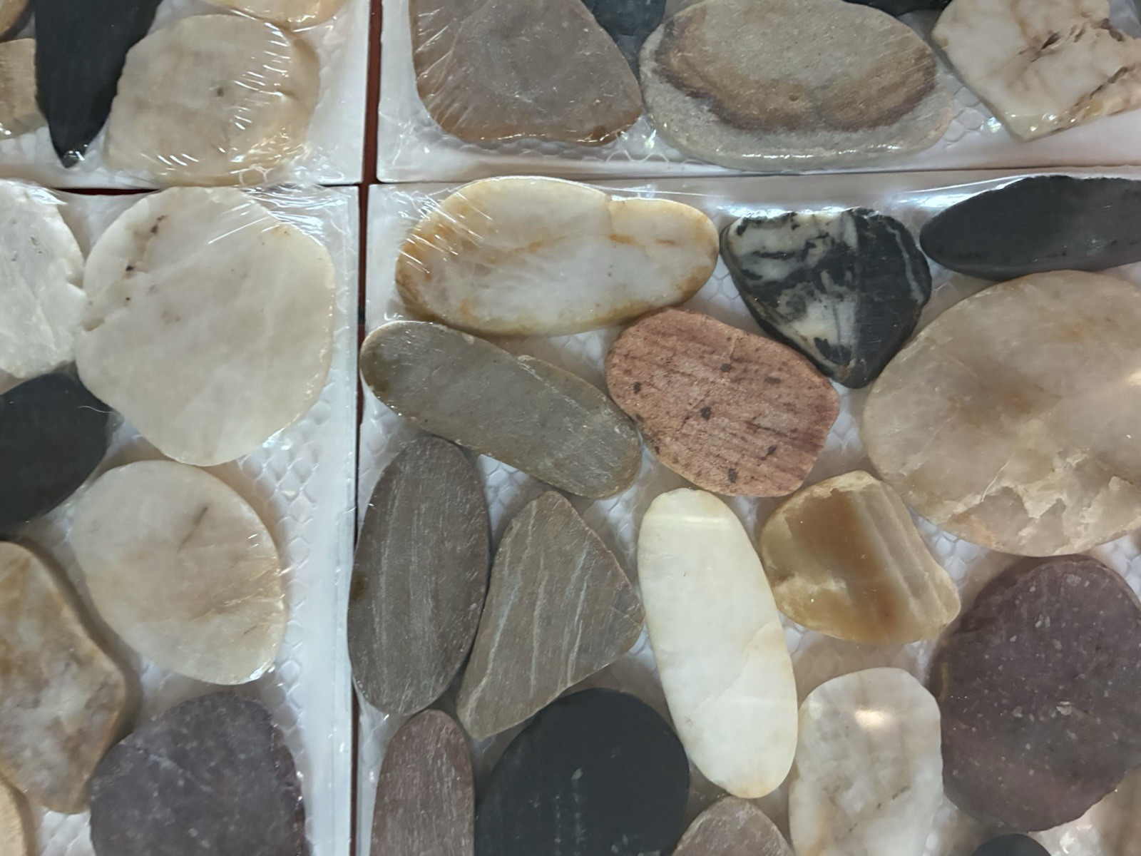 Pebblino Mosaici Flat Mixed Honed Pebble 12×12 #100132174 Lot of 4