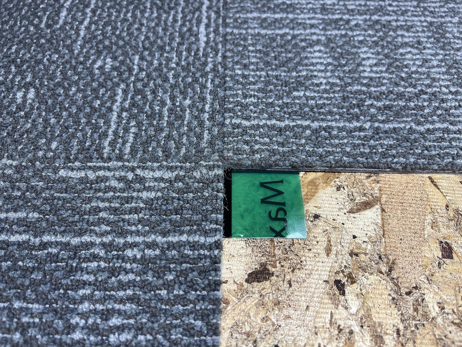 Will Float Residential/Commercial Carpet Tile. 250tabs = 70 syds/630 SF of Ca…
