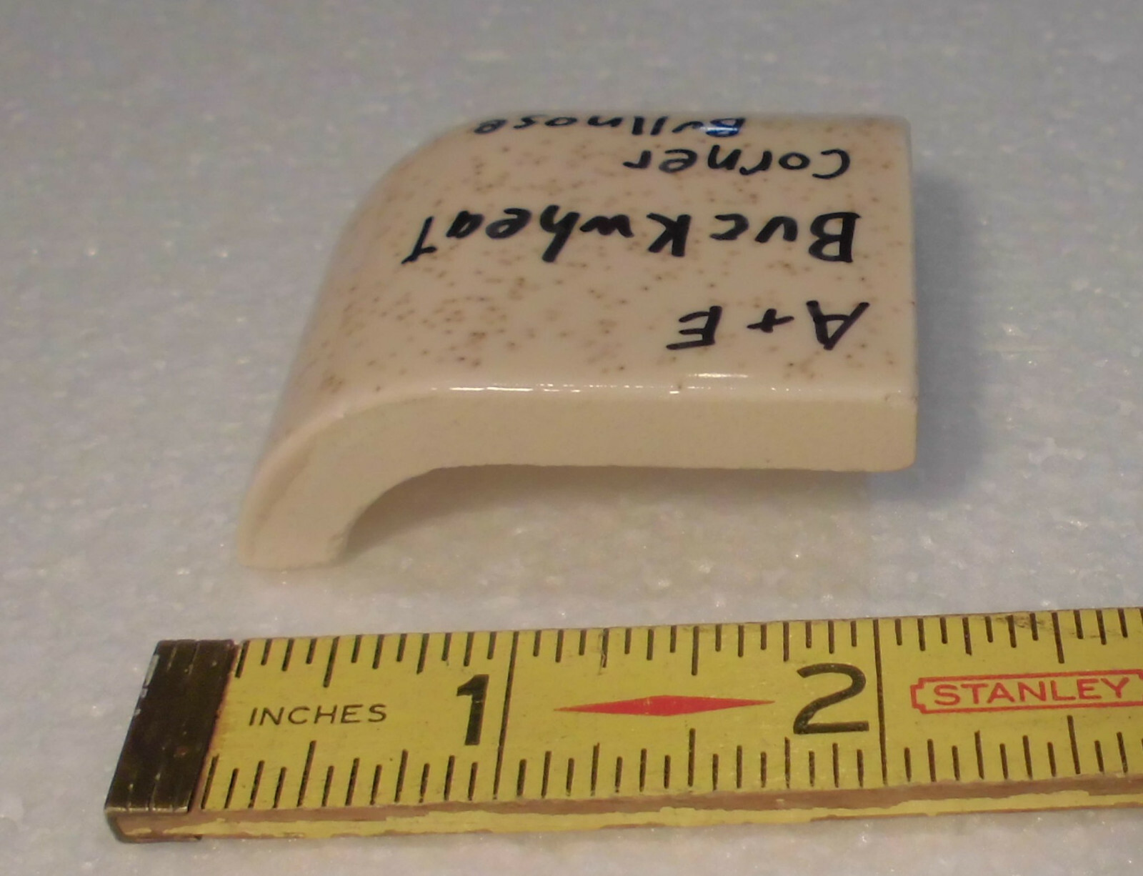1 pc. Buckwheat Ceramic Bullnose Outside Corner Tile 2″ X 2″ American Olean