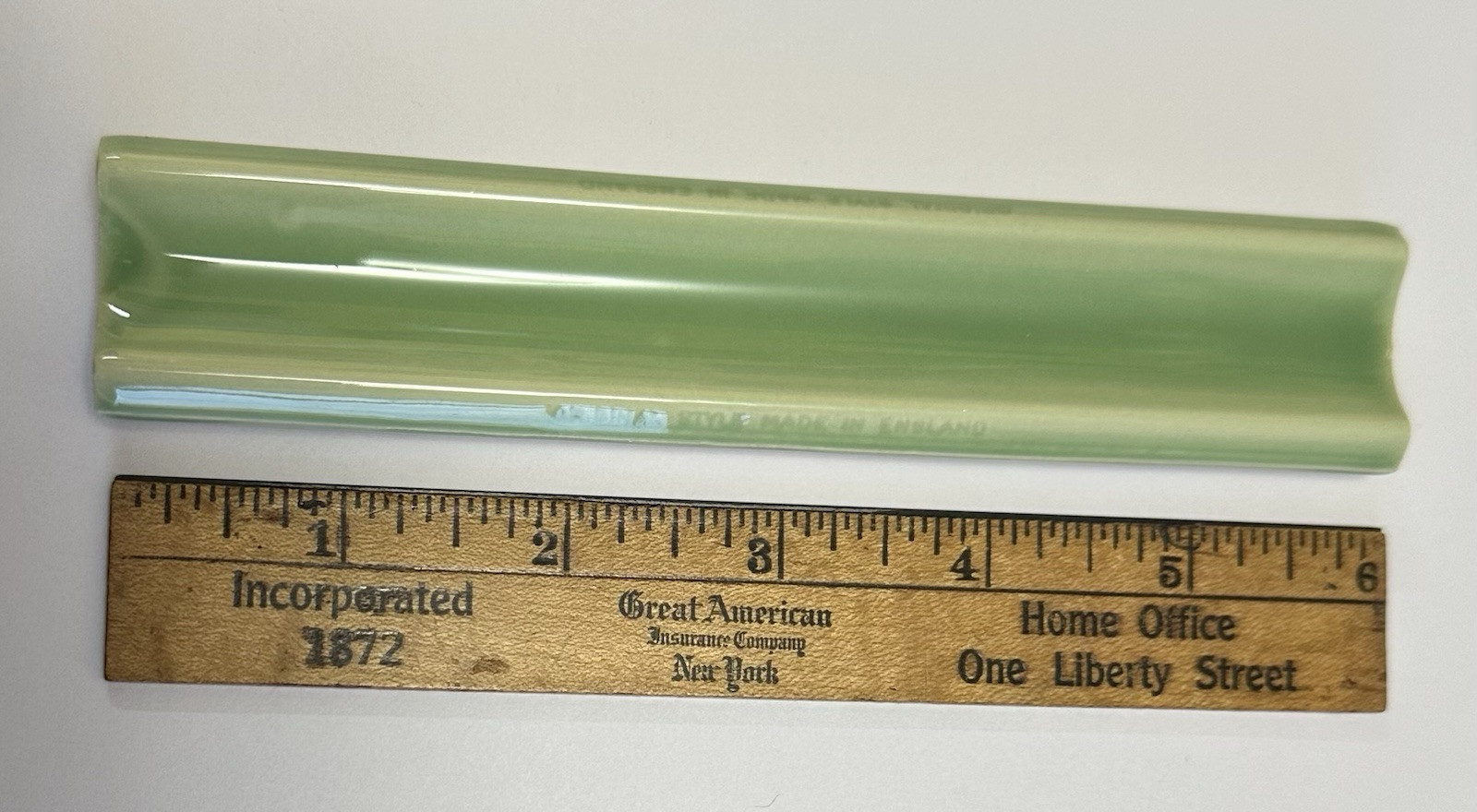 1 pc. Lime Green: Ceramic inside Corner / Quarter Round Tile 1″ X 6″ England