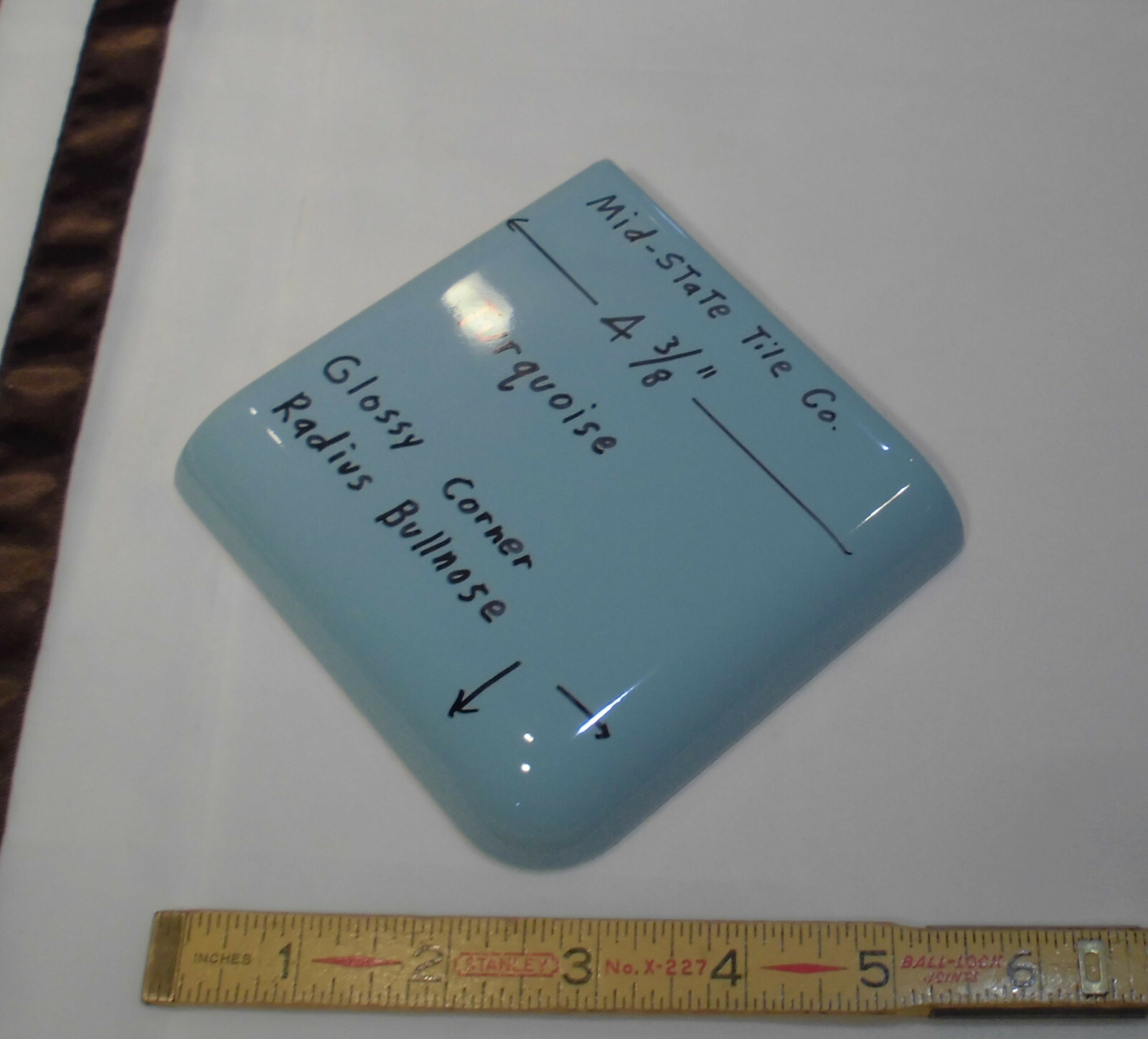 1 pc. Corner Bullnose; Turquoise Glossy Ceramic Tile by Mid-State 4-3/8″ Mudd