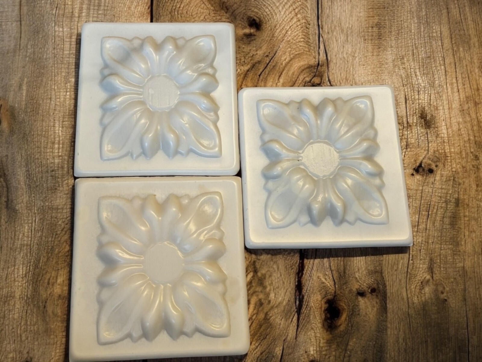 Set of 3 Demensional Resin Floral Tile 6″x6″ off White