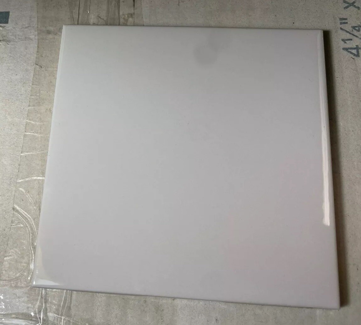 US Ceramic Tile Snow White Gloss 4-1/4″ Square 724764 066002 Vintage 1 Tile