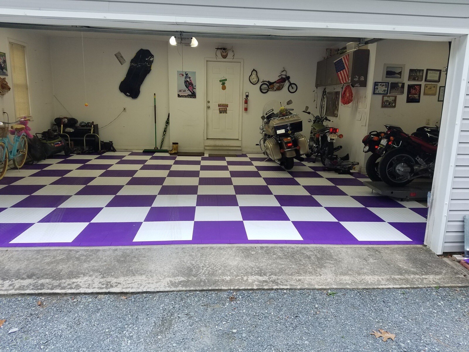 BLUE – 50 interlocking garage floor tiles Diamond Plate Clearance Basement Deck