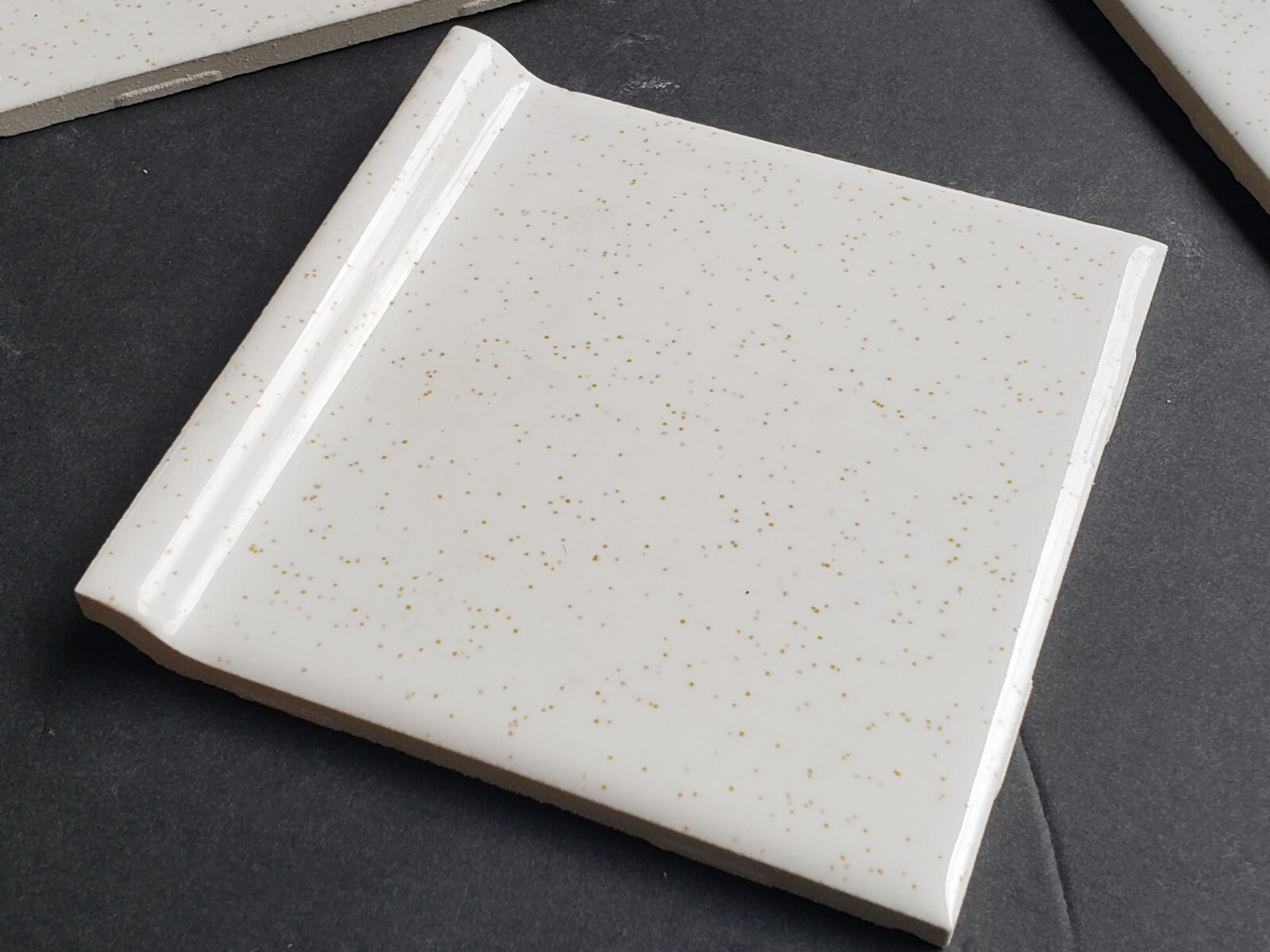 Vtg. Lot of 4 1970s Romany Ceramic Cove Edge Tiles – 4 1/4″ White w/Gold Flake