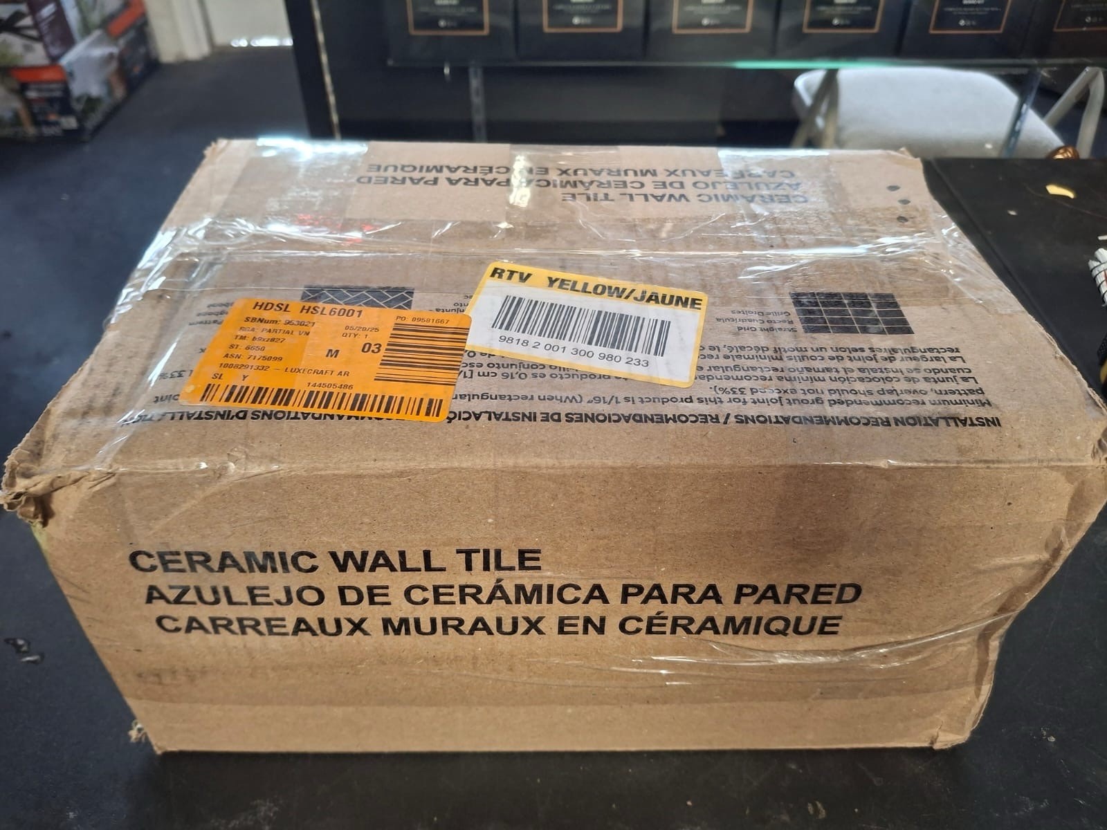 Daltile LuxeCraft Artic White Glossy 3 in. x 12. in. Glazed Ceramic Picket Wall