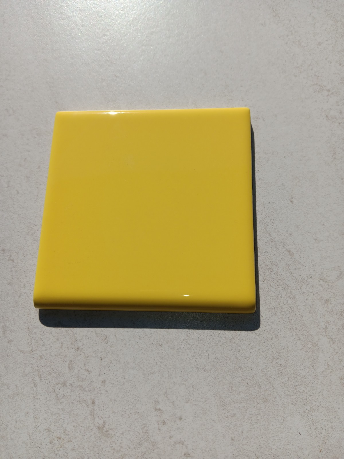 24 Tiles (3 ft²) – Glossy Yellow 4×4 Ceramic Subway Tile.. Bullnose