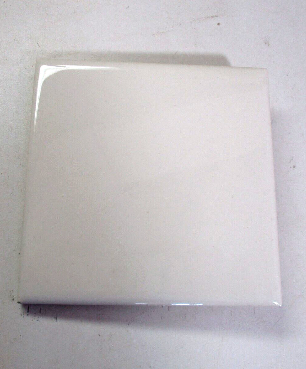 1 Tile Mosaic USA 4-3/8″ Gloss Cream Off White Ceramic Wall 1950s Retro Vintage