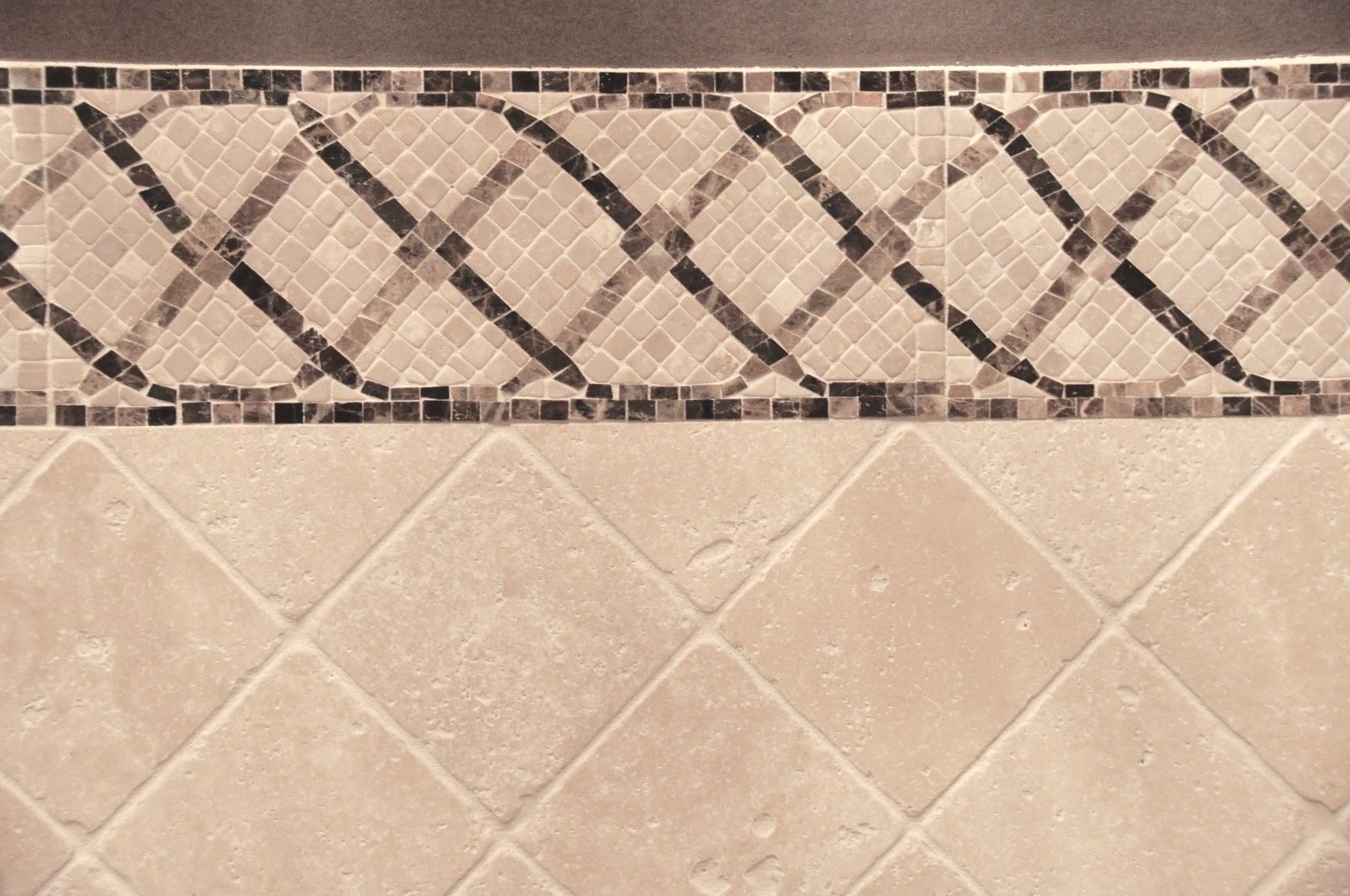Light 4×4 Tumbled Antiqued Travertine Tile Backsplash Wall(Sold per Square-feet)
