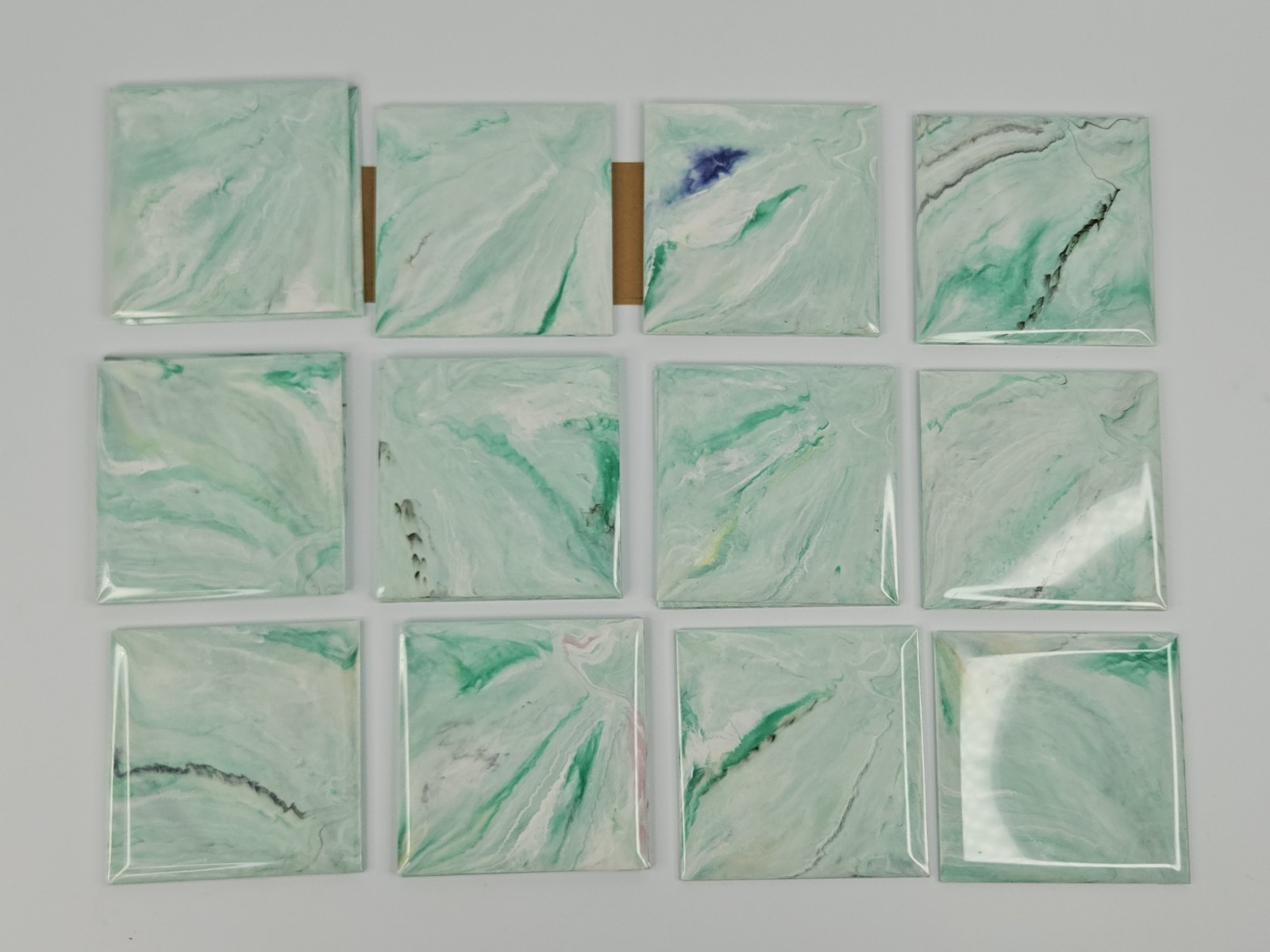 Vintage Polystyrene wall tiles green white marble swirl unbranded. 40 pack.