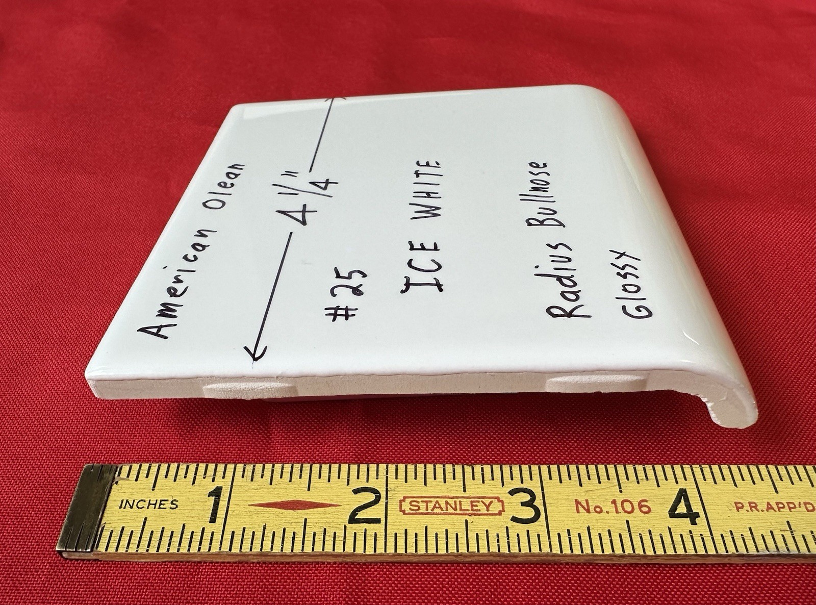 1 pc. Ice White: Gloss Radius Bullnose Ceramic Tile 4-1/4″ American Olean, New
