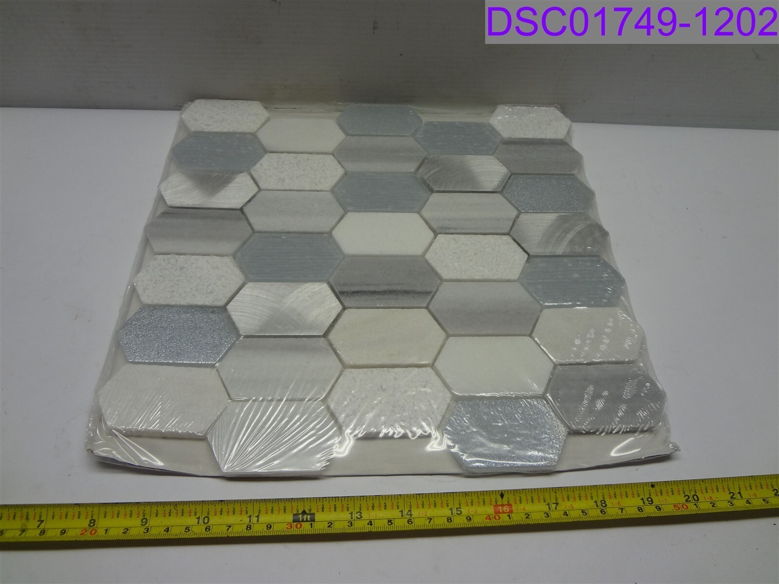 Cracks Qty = 10: MSI Harlow Picket 11.5″ x 12.4″ Mesh Mounted Mosaic Tile