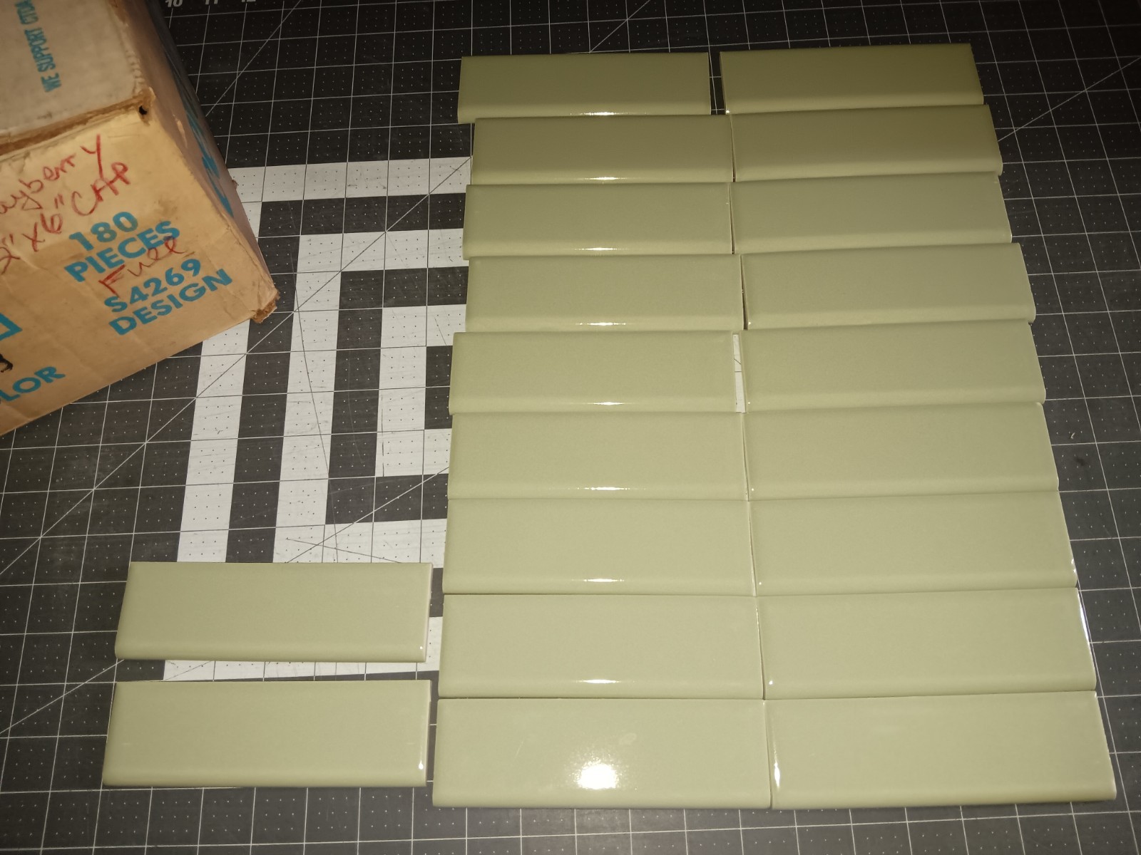 20 pieces Unused Antique Tile 2 x 6 Bullnose Trim BAYBERRY GREEN Kitchen Bath