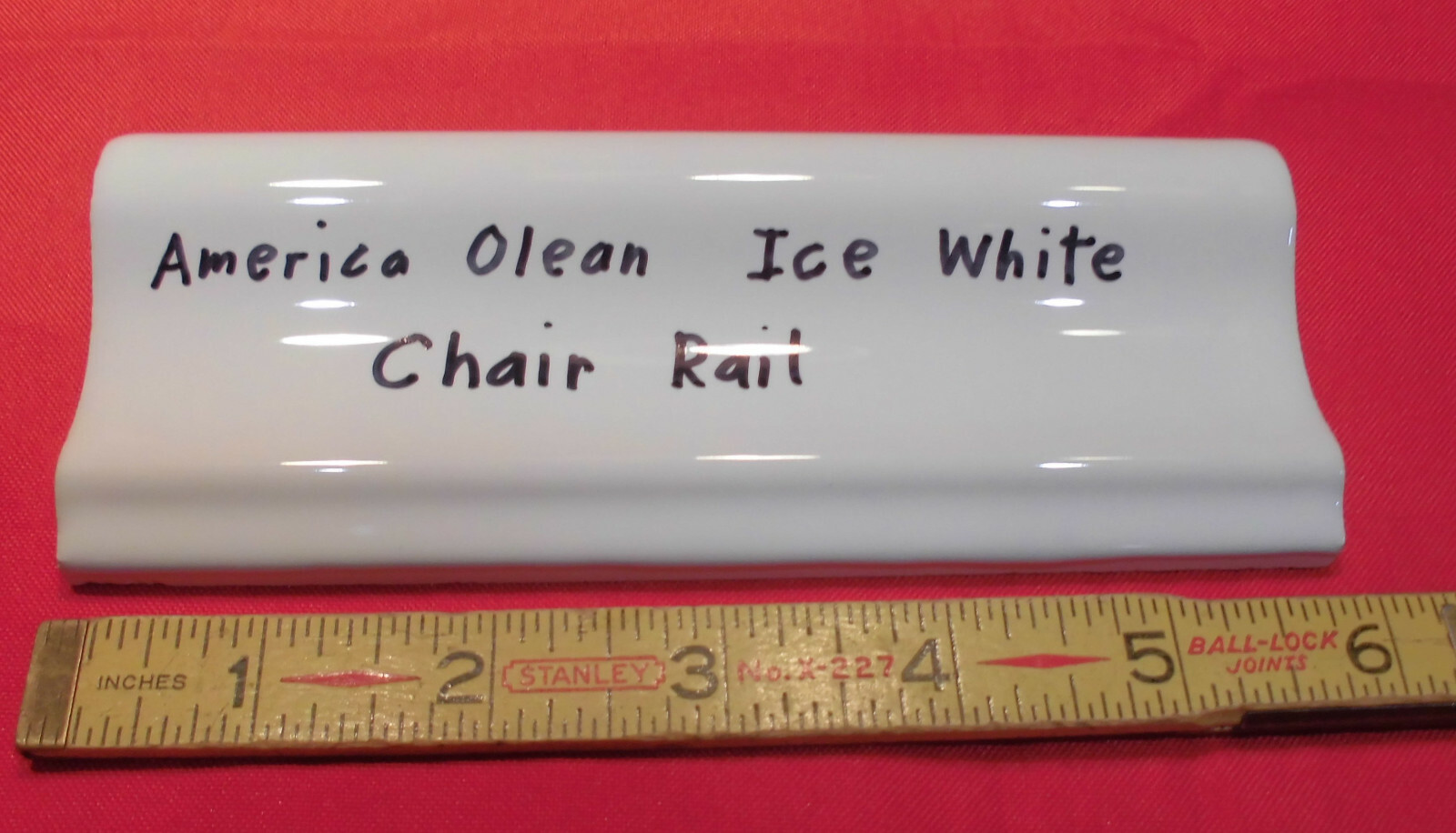 1 pc. Ice White: Glossy Ceramic Chair Rail made by American Olean, 2-1/2″ X 6″