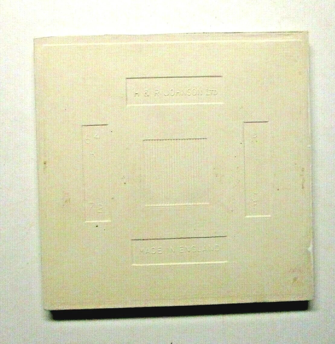 1 Bullnose Wall Tile Johnson England 4-1/4″ Gloss Green Veins Off White Ceramic