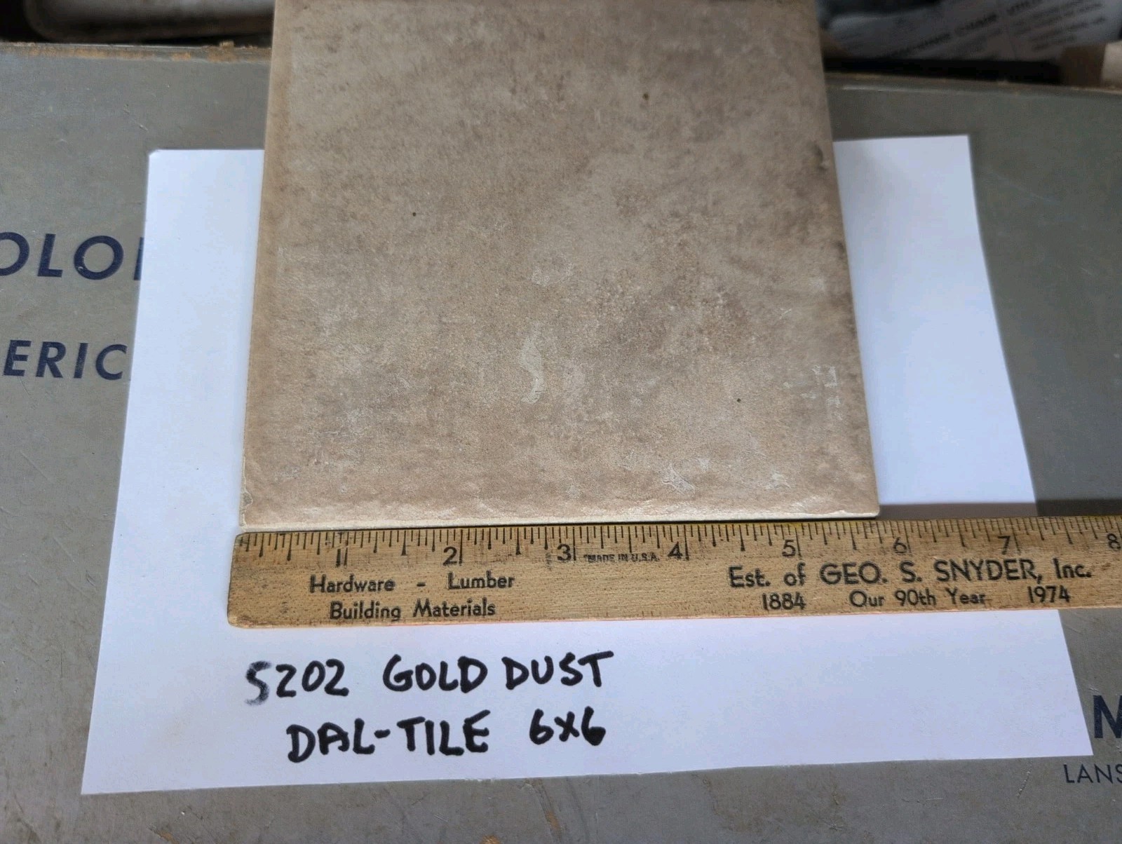 4 PCs Vintage Daltile Gold Rush Series Floor tile 6″x6″ color 5202 Gold Dust