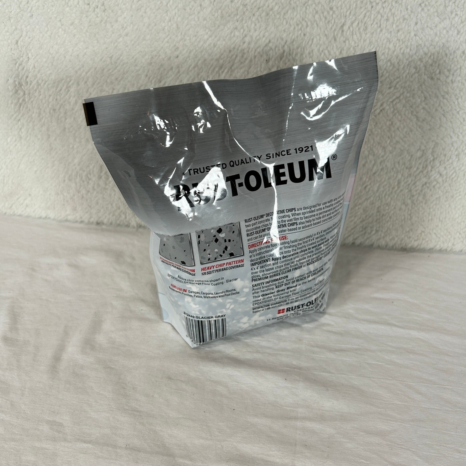 Rust-Oleum Decorative Color Chips 3 Bags Mocha & Glacier Gray Epoxy Floor Flakes