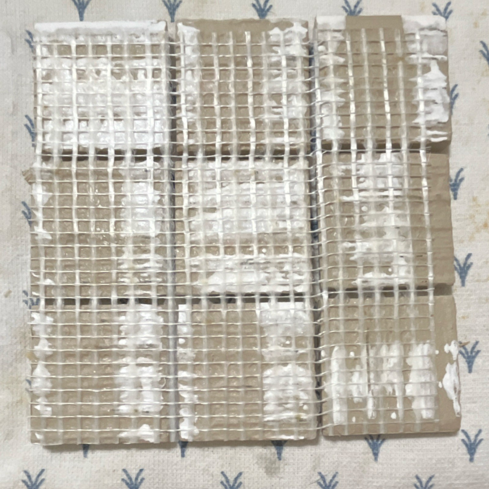 Gray Brown Stone-Look Ceramic Mosaic Tile Sheet Matte Mesh 9 Tiles 5x5cm