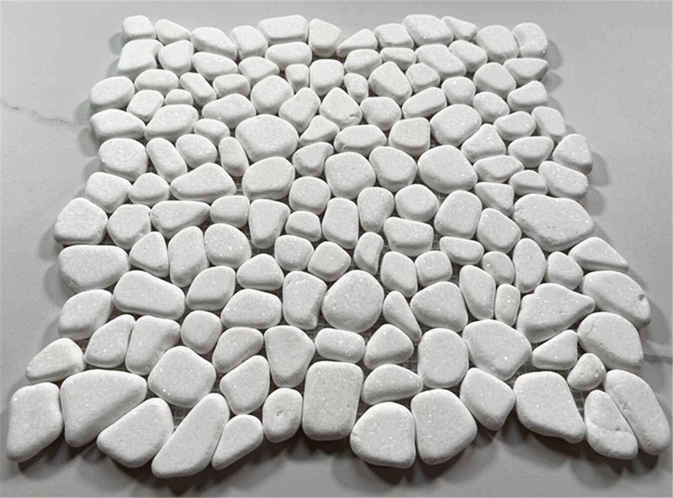 T98T Tumbled Thassos White Marble Pebble Stone Non Slip Shower Floor Tile