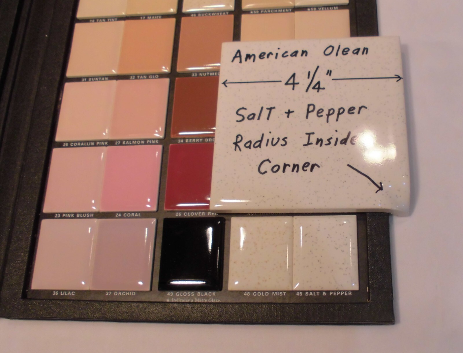 Salt & Pepper: Radius Bullnose Inside Corner Ceramic Tile: 4-1/4″ American Olean