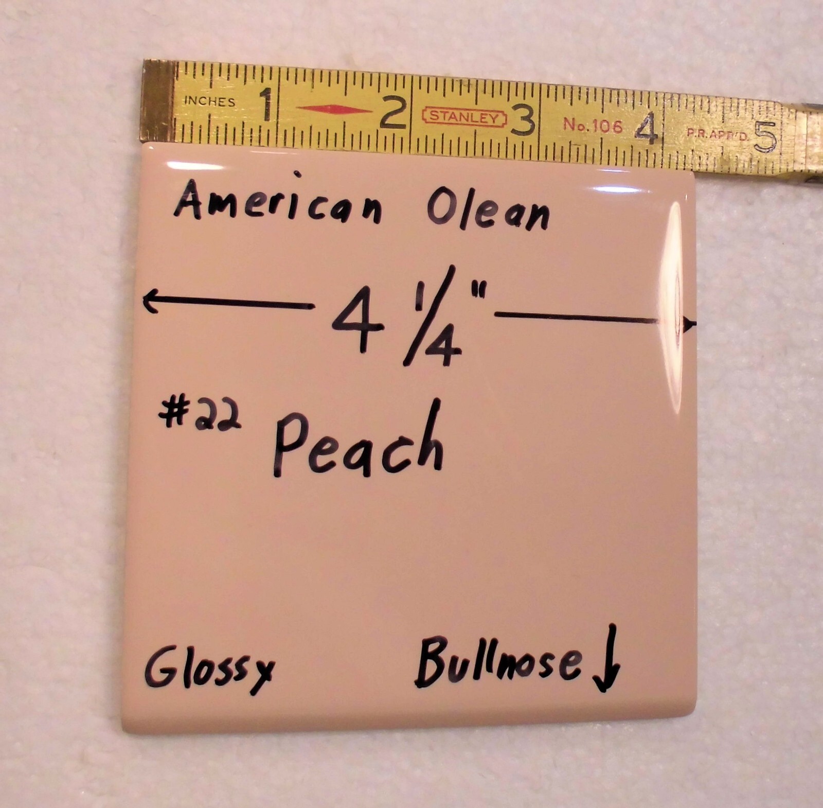 1 pc. *PEACH COLOR* Glossy Bullnose Ceramic Tile #22 by American Olean 4-1/4″