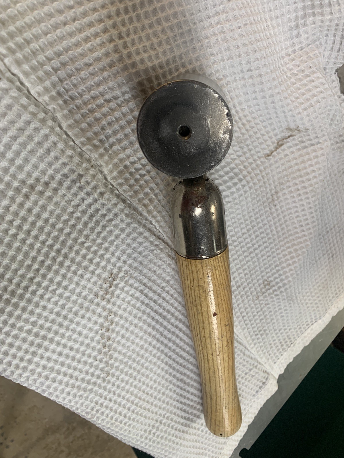 Crain 348 Square Edge Seam Roller with 9-Inch Handle