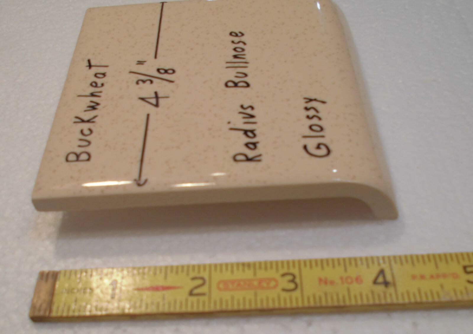 1 pc. Buckwheat: Bullnose Radius Ceramic Tile 4-3/8″ Glossy Mudd Caps, NOS