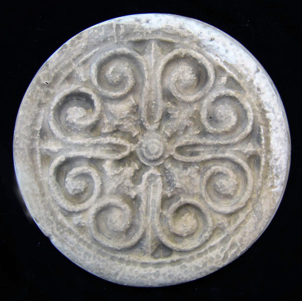 Ancient Celtic Knot Round Decorative Backsplash Sculpture Relief Tile